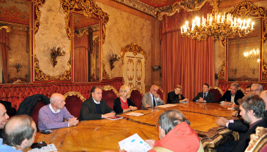 Un momento della firma con l'assessore regionale alle Attività produttive Palma Costi e il Consigliere delegato della Città metropolitana allo Sviluppo economico e Appennino Massimo Gnudi