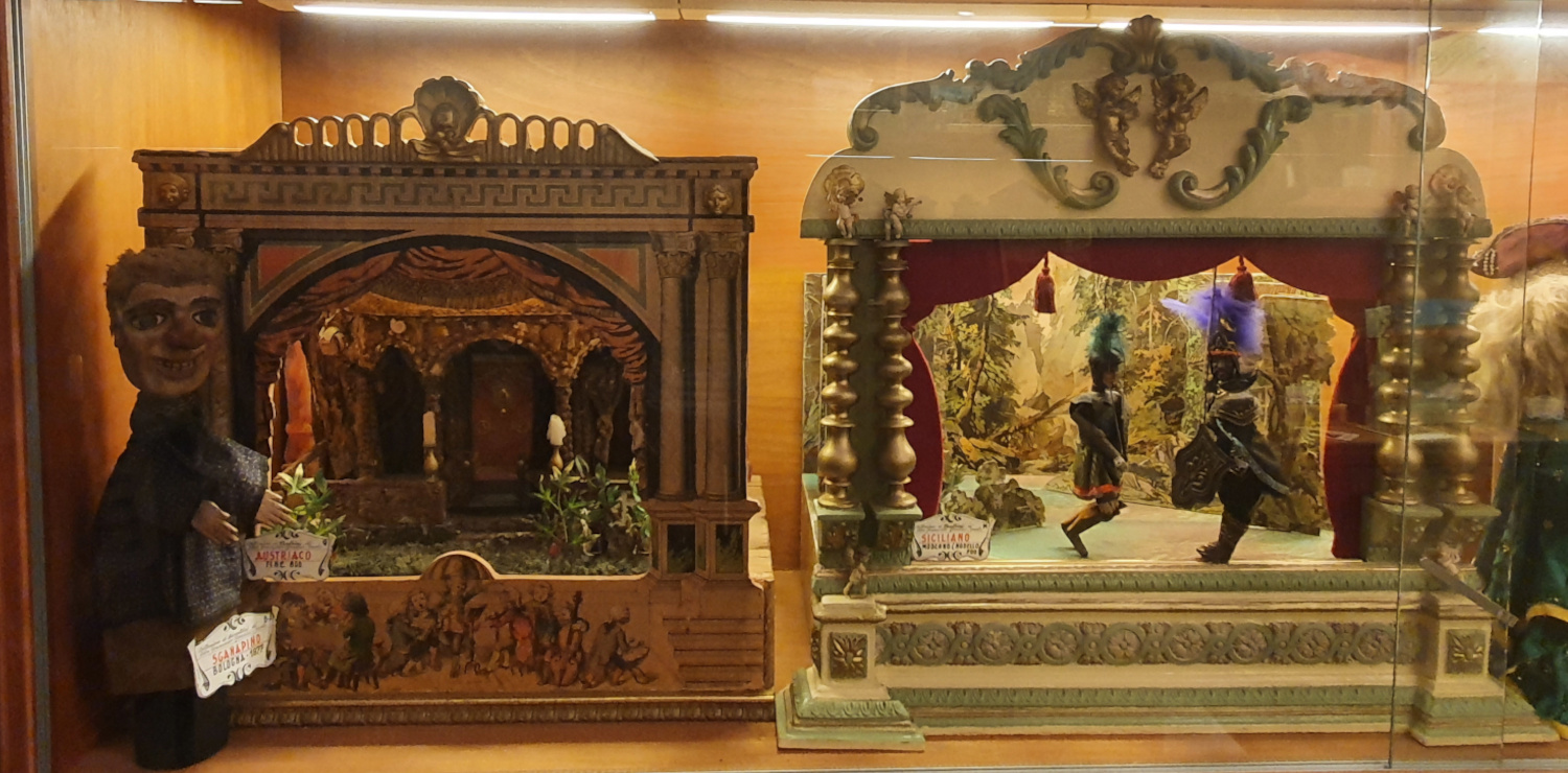 Collezione di Burattini Marionette Teatrini 'Pier Fernando Mondini'