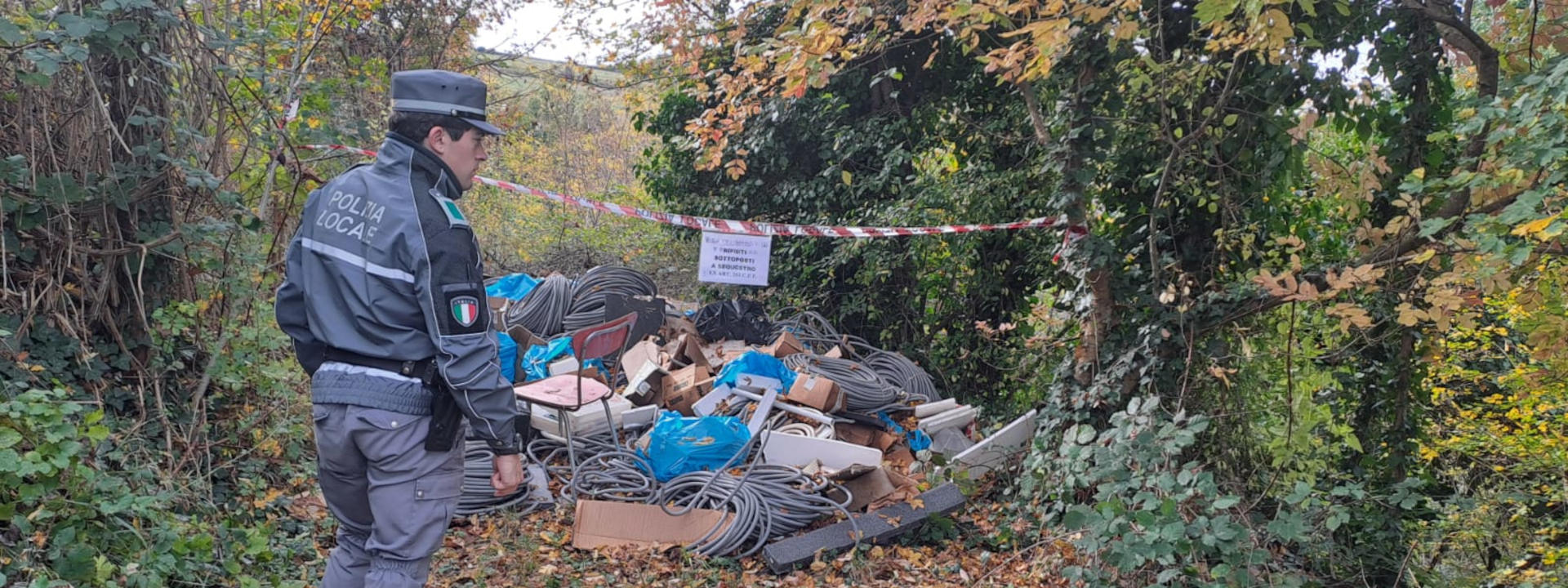 abbandono di un ingente quantitativo di rifiuti