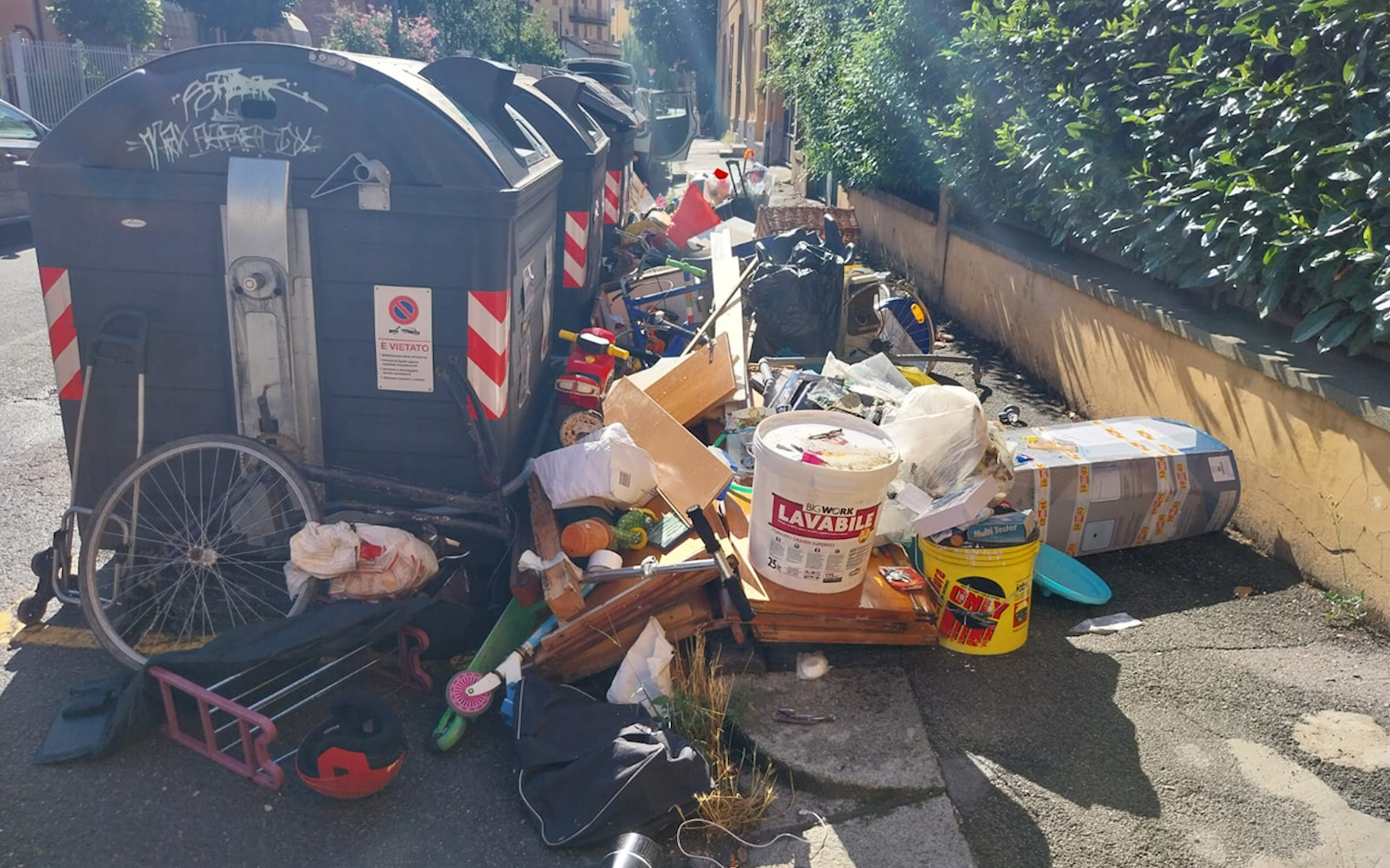 Abbandono rifiuti