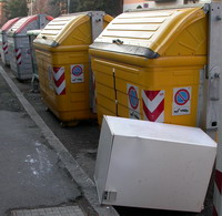Cassonetti dei rifiuti - Archivio Provincia di Bologna