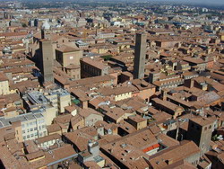 Bologna dall'alto - Archivio Provincia di Bologna