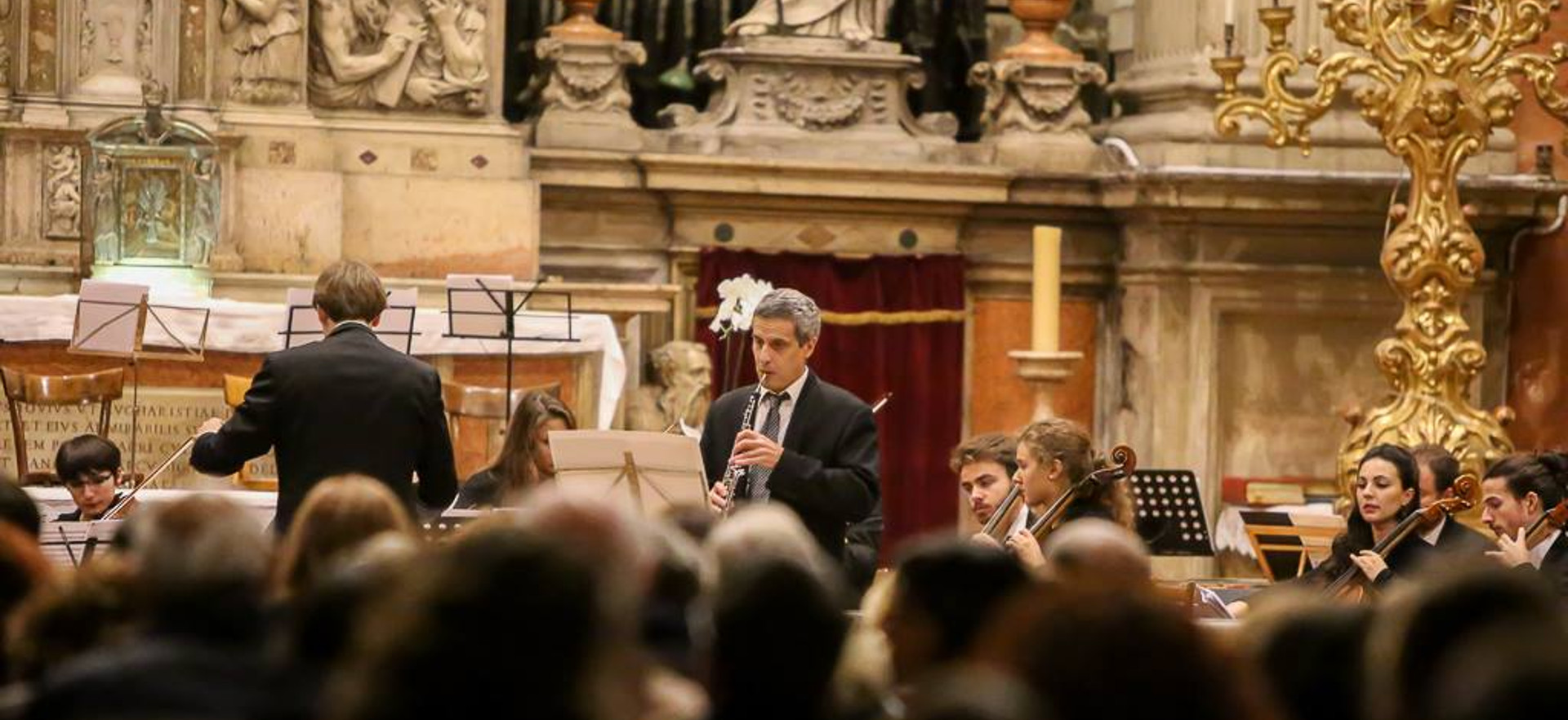 2016 Un momento del concerto alla Chiesa dei Servi a Bologna con l'Oboista Marino Bedetti e l'Orchestra Senza Spine - Foto di Luca Nicoli
