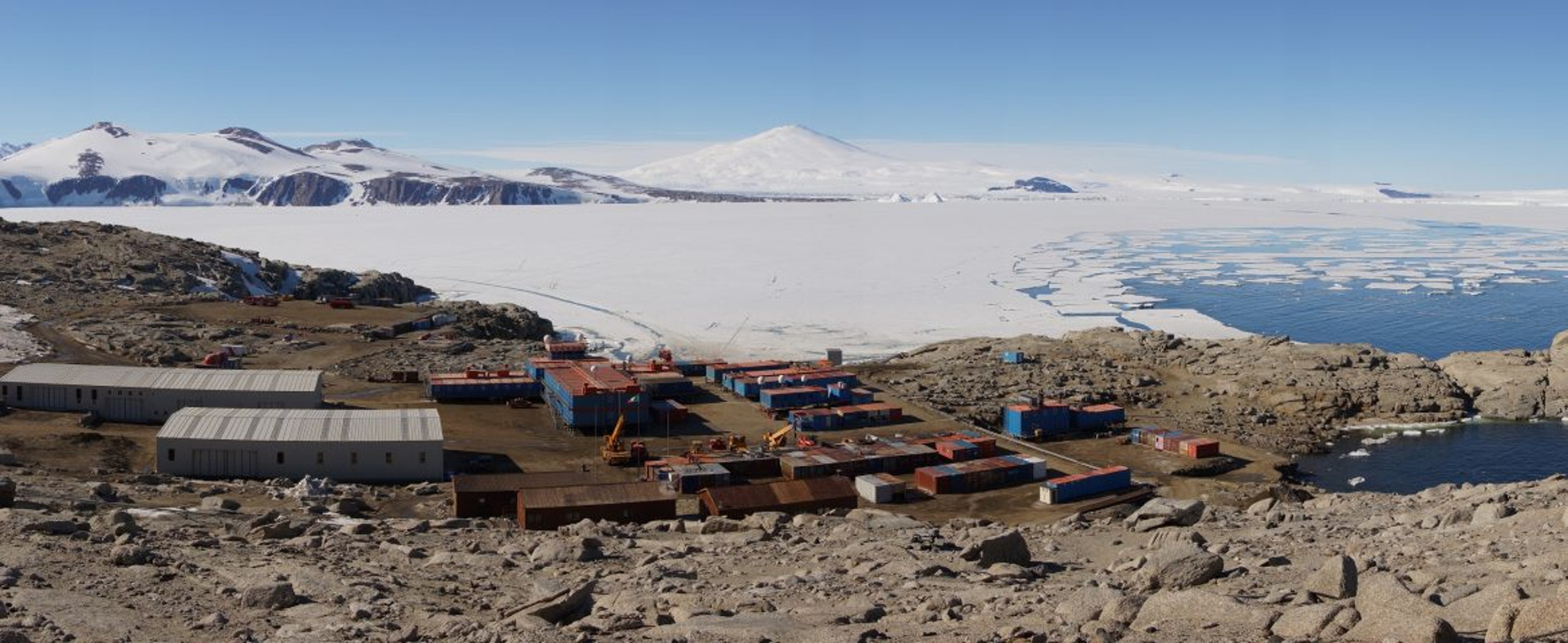 Foto: Stazione Mario Zucchelli in Antartide - dal sito http://www.italiantartide.it