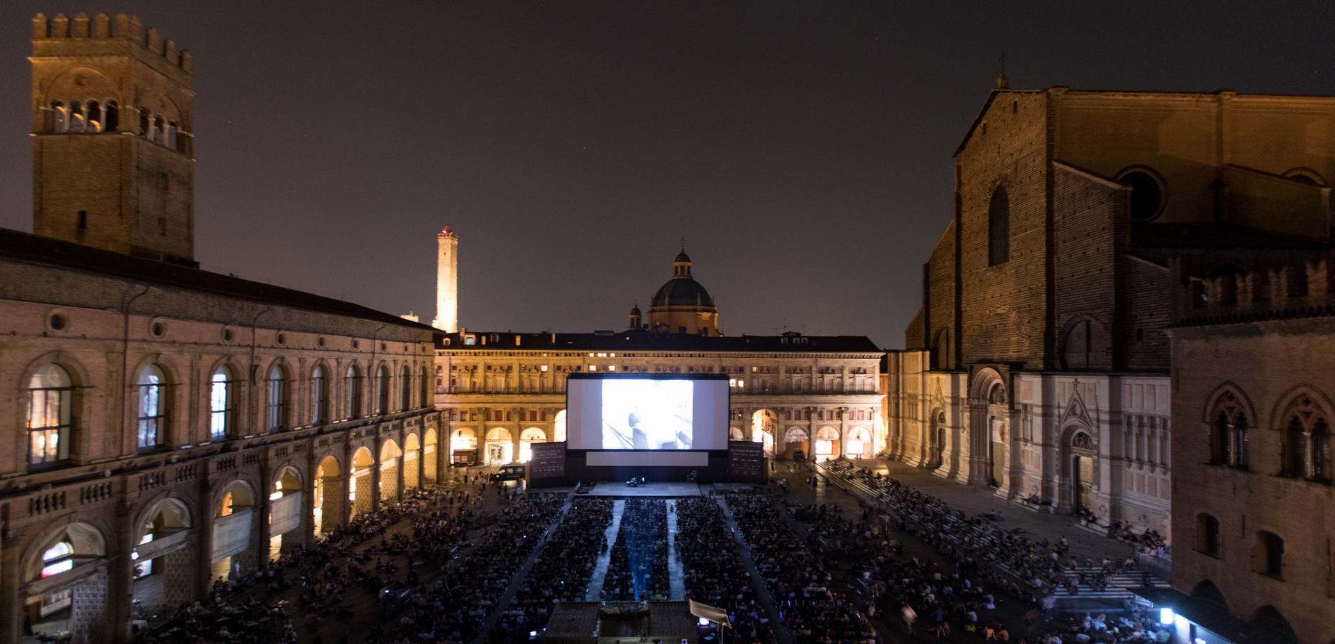 Sotto le Stelle del Cinema, piazza Maggiore a Bologna - Foto: Lorenzo Burlando