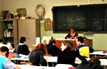 In classe durante la lezione - Archivio Provincia di Bologna