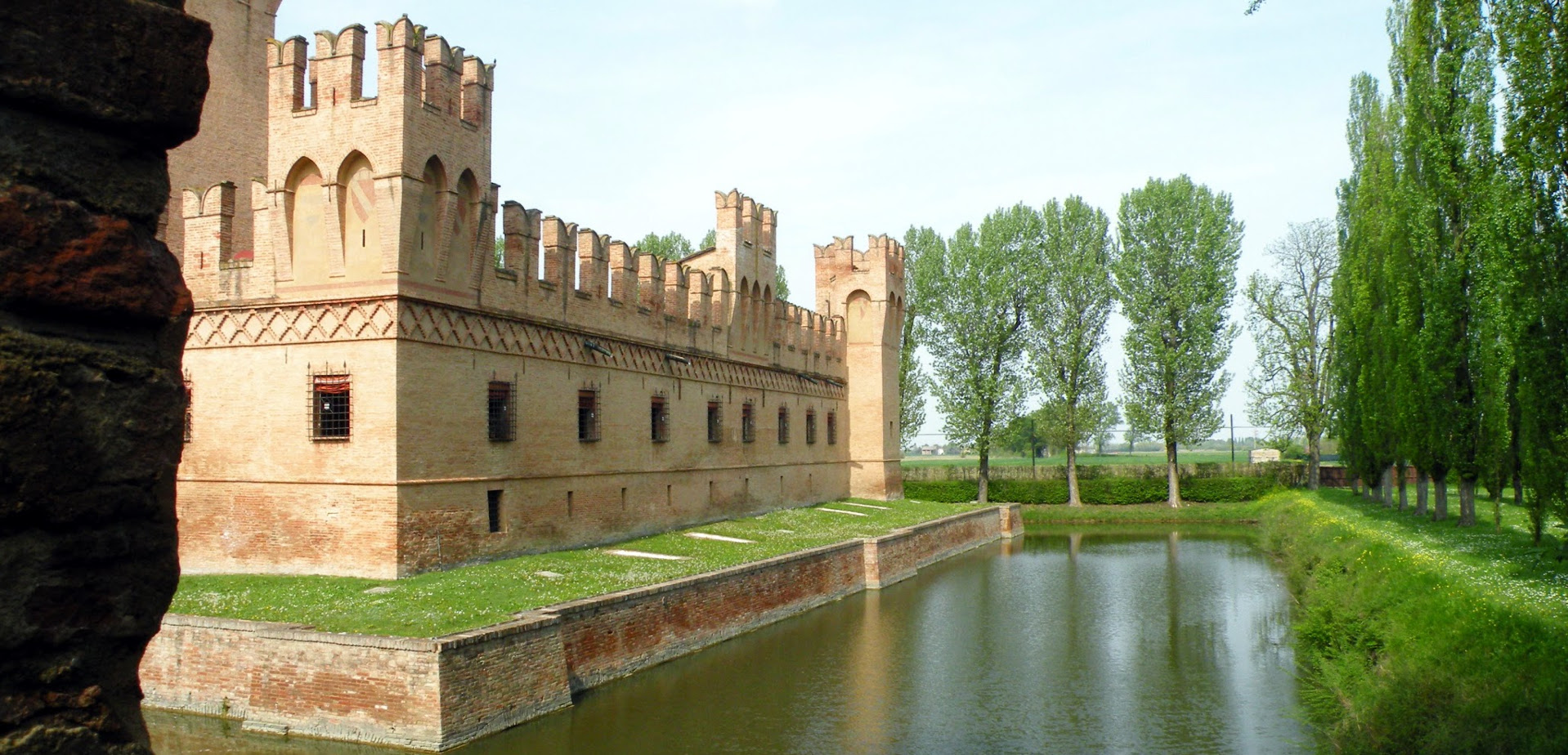 Castello dei Manzoli - Minerbio. Archivio Città metropolitana di Bologna