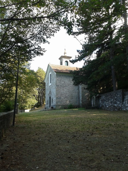 02/09/2013 - Il Santuario sorge a 744 metri di altezza nel comune di Granaglione. Foto di Cristina Mazzoli