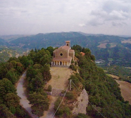 07/09/2016 - Santuario Santa Maria di Zena (Monte delle Formiche) a Pianoro. Foto di Danilo Zappaterra