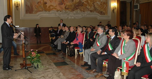 23 aprile 2008 - Angelo Tranfaglia, il nuovo Prefetto di Bologna, incontra la presidente Draghetti e i sindaci del territorio