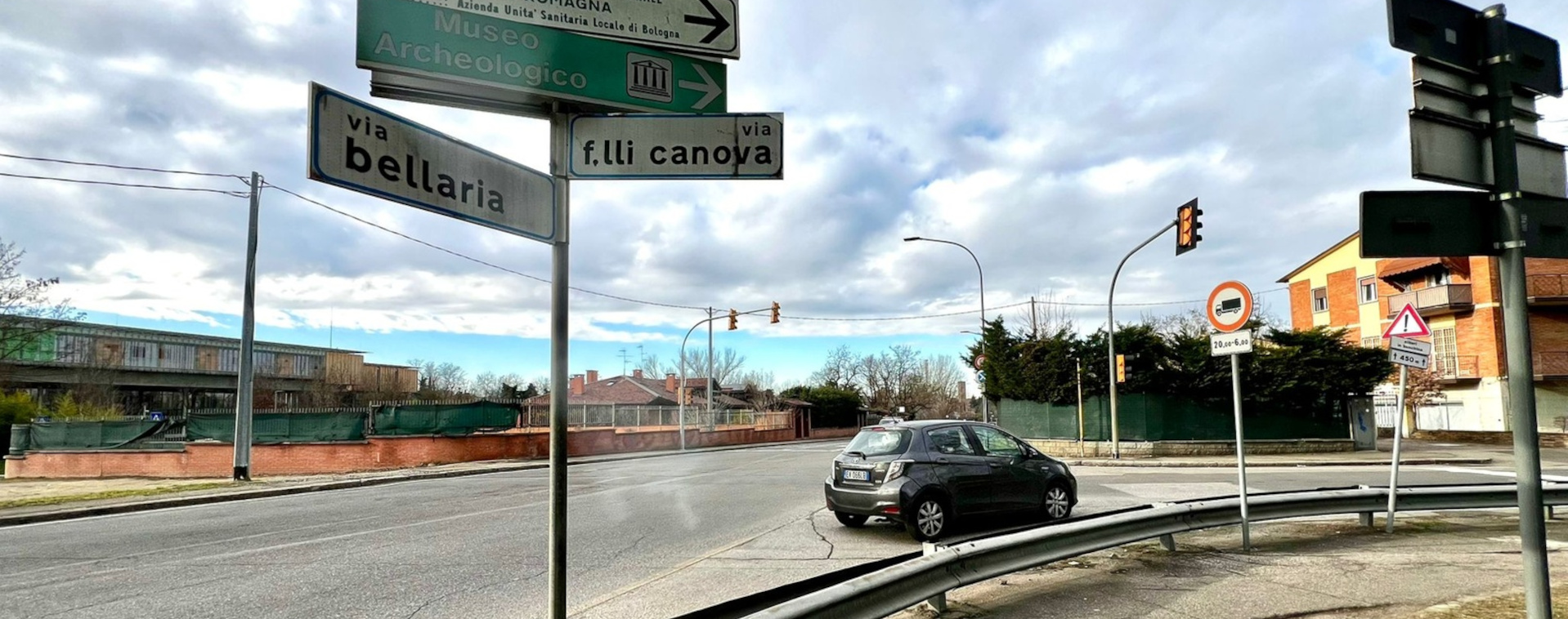 foto dell'incrocio tra via Bellaria e via f.lli Canova a San Lazzaro