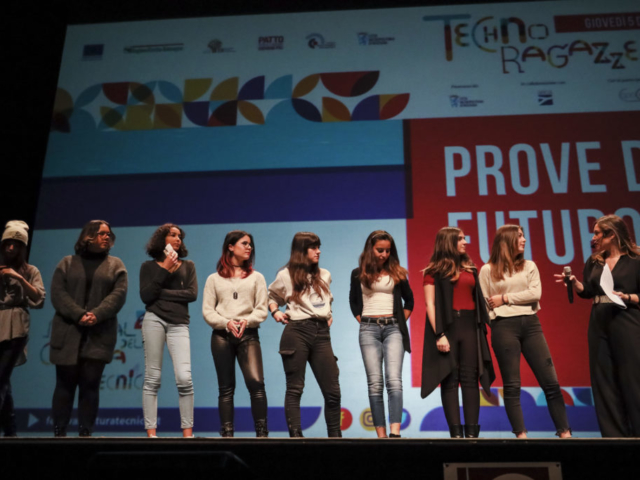 Disponibili le immagini dell’evento “Technoragazze: Prove di futuro”