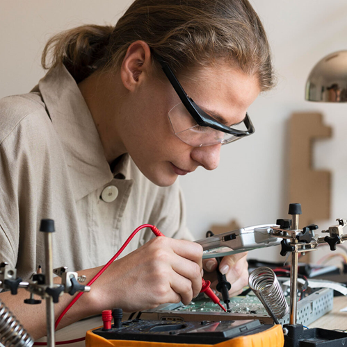 I divari di genere nei percorsi Stem in un mondo sempre pi&ugrave; tecnologico