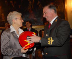 La presidente Beatrice Draghetti e il comandante Tolomeo Litterio