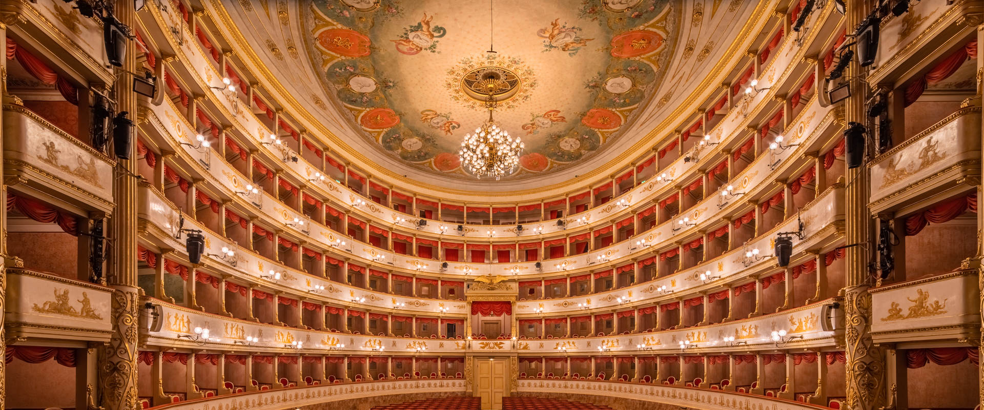 Teatro Comunale Pavarotti - Freni di Modena