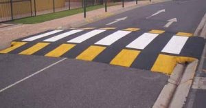 Attraversamento pedonale rialzato